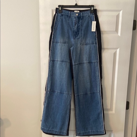 PacSun Denim - PacSun Blue Flare Wide-Leg Jeans size XS brand new inseam 32” waist 28”